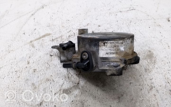 Ford Kuga I Pompe à vide 7021390500