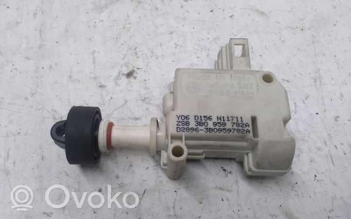 Audi Q7 4L Motorino del tappo del serbatoio del carburante 3B0959782A