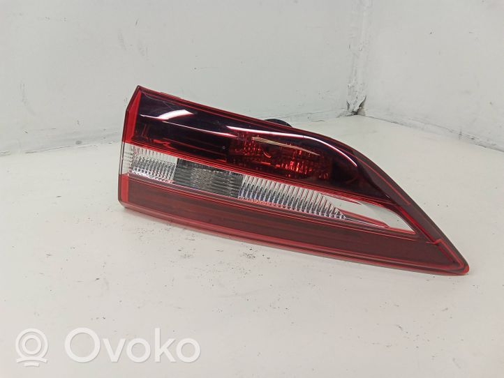 Opel Grandland X Tailgate rear/tail lights YP00016280