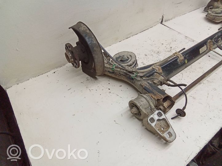 Volkswagen PASSAT B5 Rear axle beam 