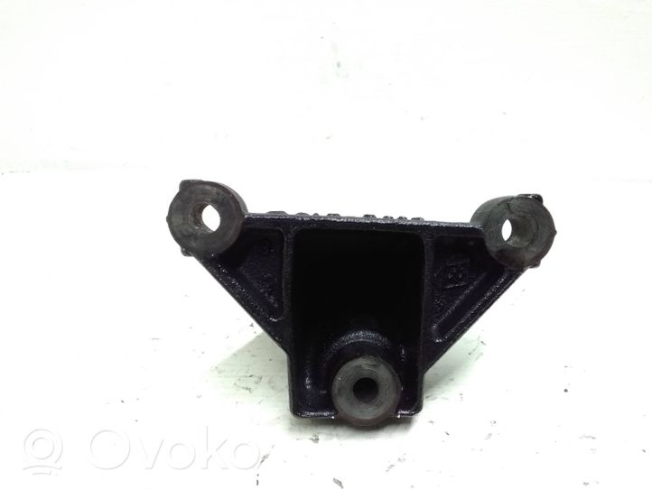 Renault Trafic II (X83) Support, suspension du moteur 8200404275