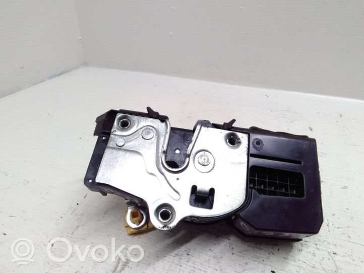 Opel Antara Etuoven lukko R25845459