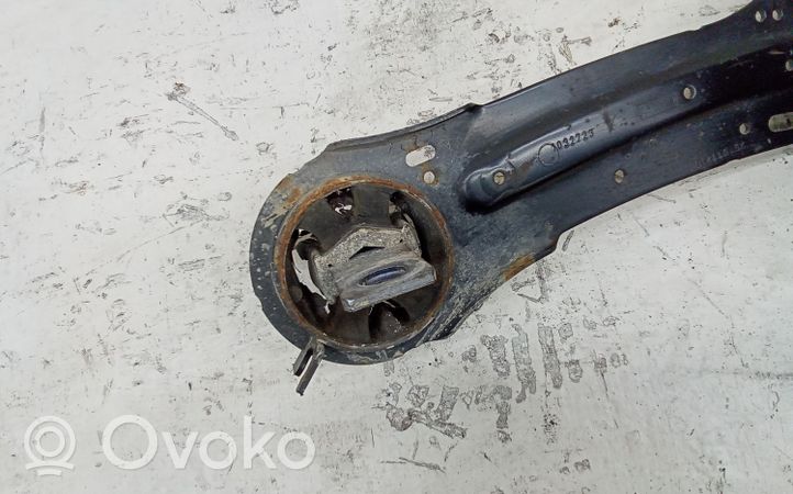 Volvo S60 Zwrotnica koła tylnego 31302587