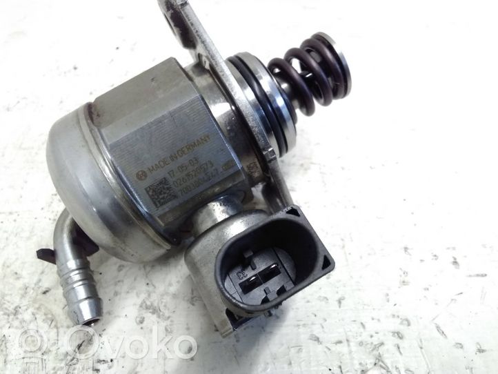 Audi A4 S4 B9 Polttoaineen ruiskutuksen suurpainepumppu 04E127025D