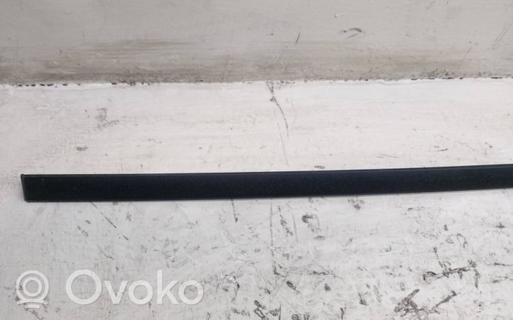 Hyundai ix35 Dekoratīva jumta lenta – "moldings" 