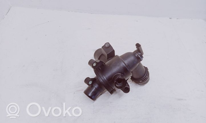 Mercedes-Benz C W205 Termostaatin kotelo A6512001515