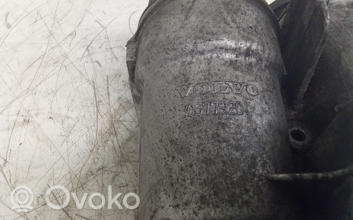 Volvo XC60 Oil filter mounting bracket 30677920