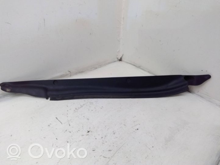 Volkswagen Touareg II Fender end trim 7P6821112B