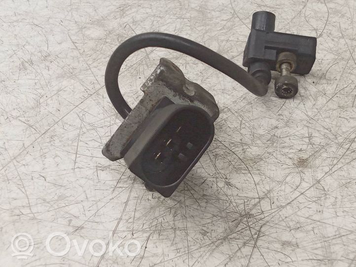 BMW 7 E65 E66 Kloķvārpstas stāvokļa sensors 0281002477