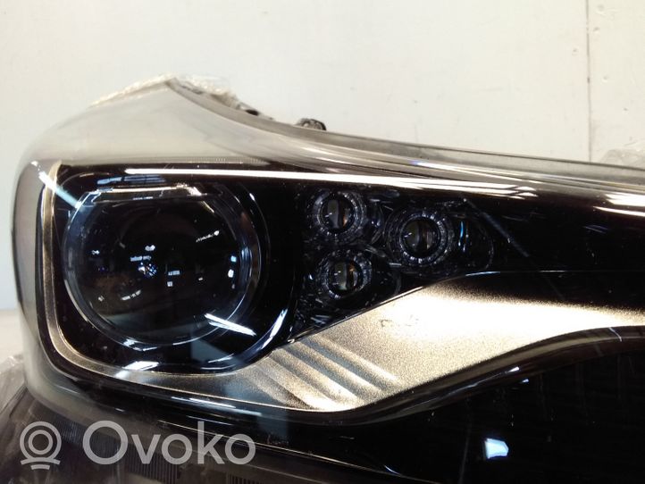 Toyota Prius (XW50) Faro/fanale 8990847100