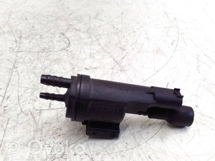 Mercedes-Benz GLA W156 Turboahtimen magneettiventtiili 0025407097