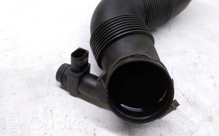 Volkswagen Caddy Tube d'admission d'air 3C0129654AG