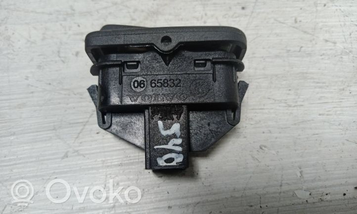 Volvo S40 Interruttore a pulsante della chiusura centralizzata 03451500