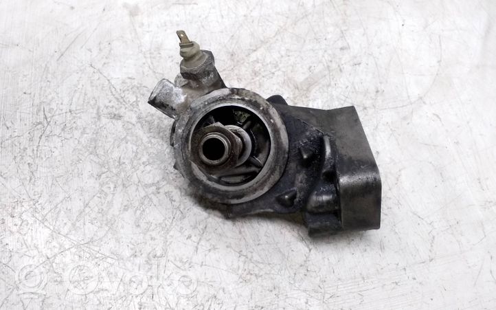 Volkswagen PASSAT B5 Supporto di montaggio del filtro dell’olio 050115417