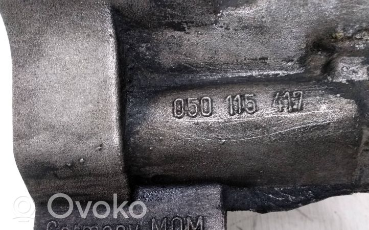 Volkswagen PASSAT B5 Supporto di montaggio del filtro dell’olio 050115417