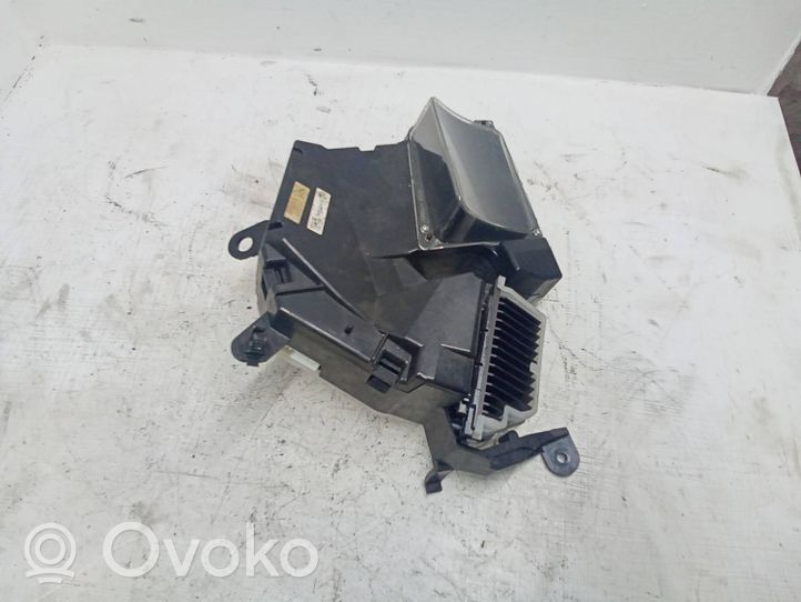 Toyota Prius (XW30) Schermo del visore a sovrimpressione 83108470101