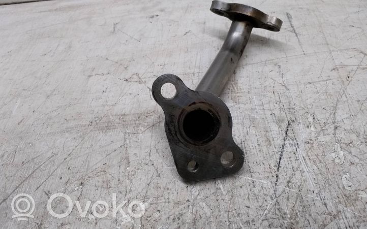 Toyota Prius (XW30) Tuyau de raccordement solide EGR 