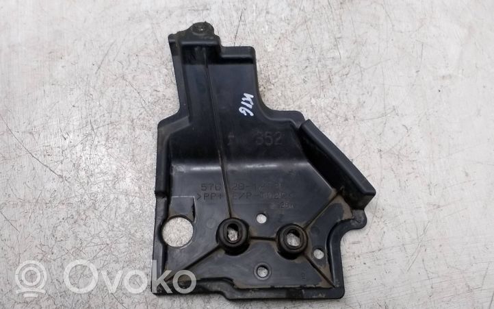 Toyota Prius (XW30) Couvre soubassement arrière 5762812130