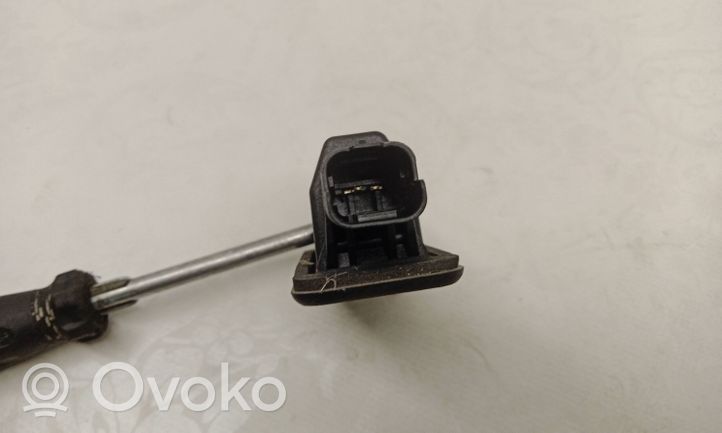 Citroen C4 II Picasso Lampa oświetlenia tylnej tablicy rejestracyjnej 9682403680