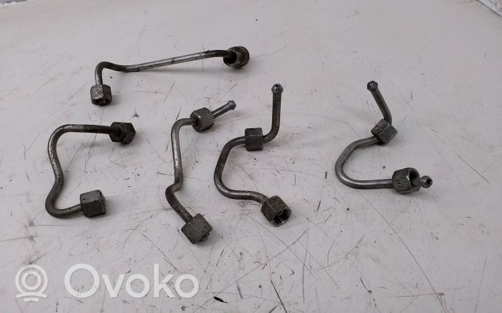 Dacia Dokker Fuel injector supply line/pipe 