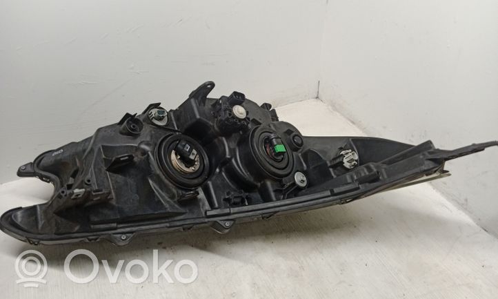 Honda CR-V Headlight/headlamp 