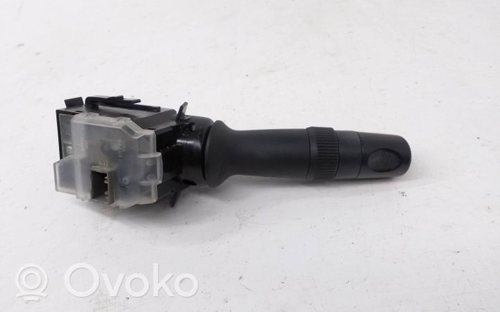 Honda CR-V Posūkių/ šviesų rankenėlė M52531