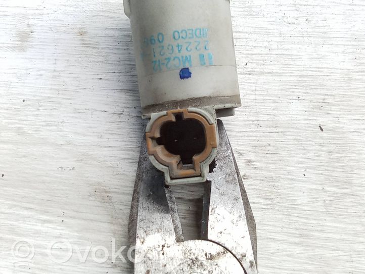 Nissan Patrol Y61 Pompe de lave-glace de pare-brise 2224621A