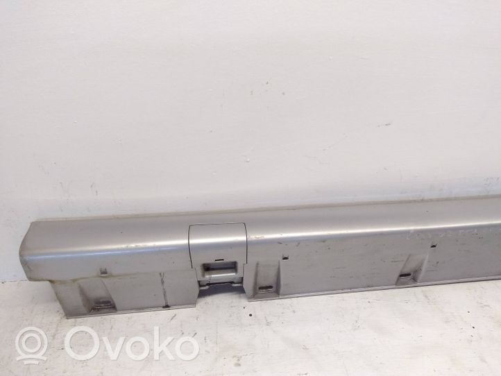 Opel Vectra B Marche-pieds 24410058