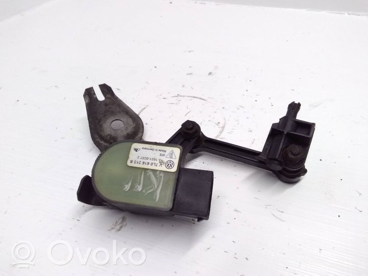 Volkswagen Touareg I Capteur de hauteur à suspension pneumatique 7L0616213B