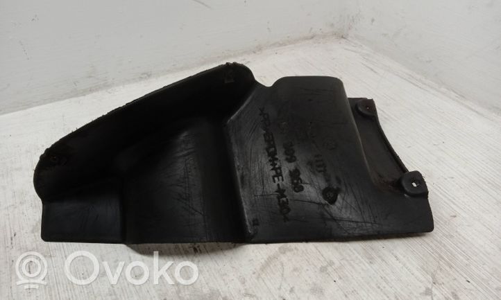 Volkswagen Touareg I Variklio dugno apsauga 7L6809968