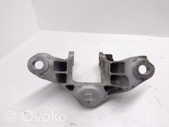 Mazda CX-3 Supporto di montaggio scatola del cambio DB2T39081