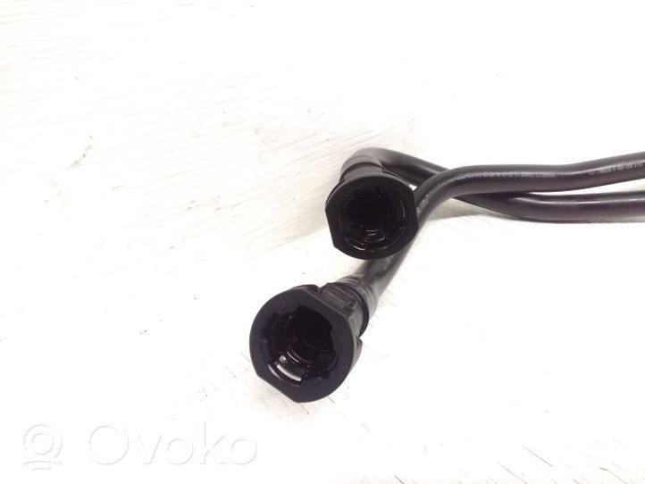 BMW 5 GT F07 Tubo flessibile del radiatore dell’olio del cambio 7811223