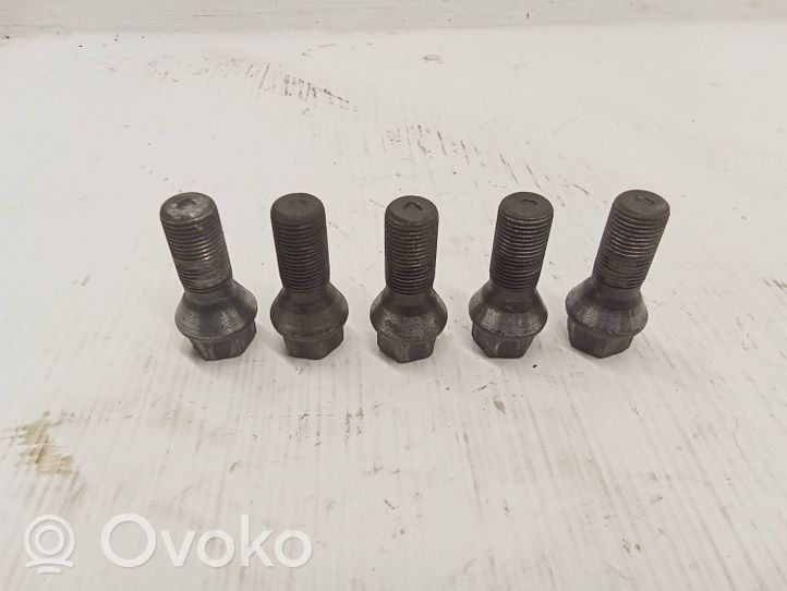 BMW 5 GT F07 Nuts/bolts 