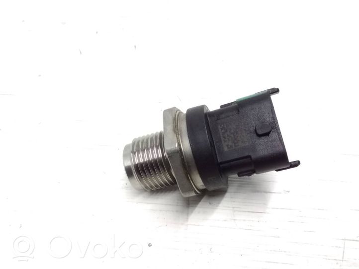 Nissan Qashqai Capteur de pression de carburant H8200703127