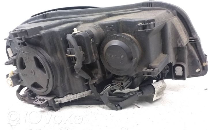 Volvo XC90 Lampa przednia 31290894