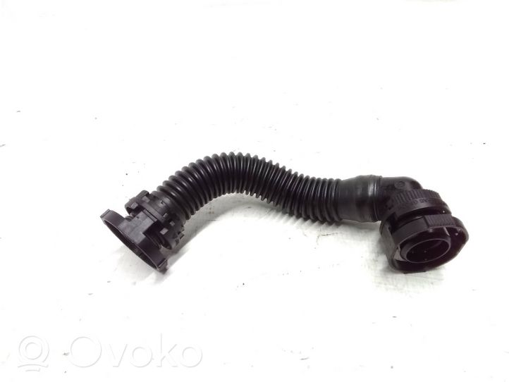 Volkswagen Tiguan Breather hose/pipe 