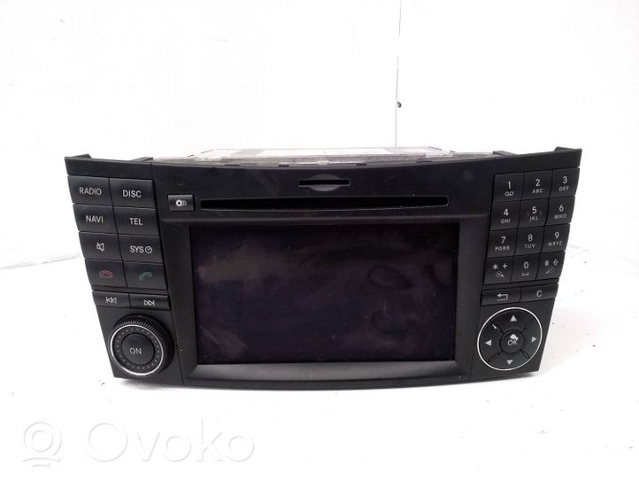 Mercedes-Benz CLS C219 Panel / Radioodtwarzacz CD/DVD/GPS A0009024701