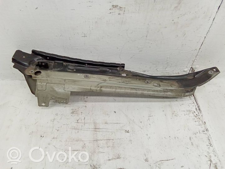 Audi Q7 4L Support de montage d'aile 4L0805175