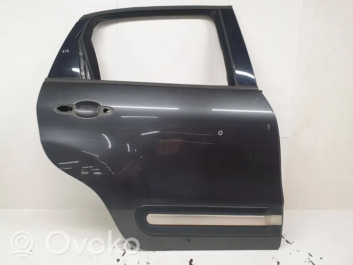 Fiat 500L Rear door 