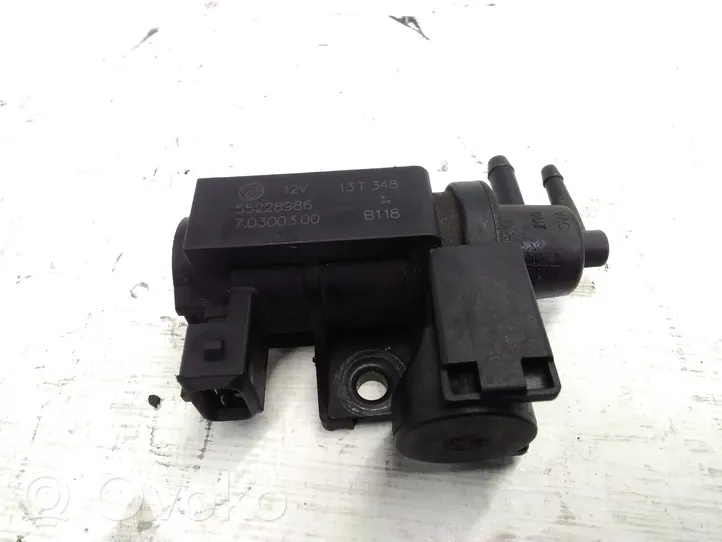 Fiat 500L Turboahtimen magneettiventtiili 55228986