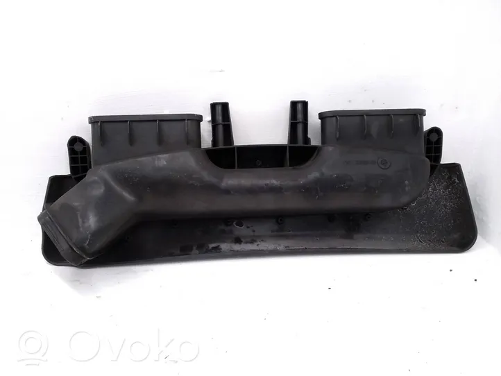 BMW X3 E83 Oro paėmimo kanalo detalė (-ės) 3402849