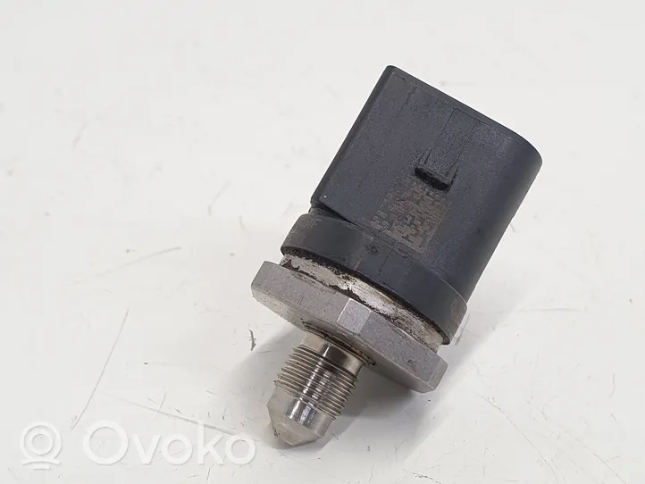 Audi TT TTS RS Mk3 8S Sensor de presión de combustible 06J906051F