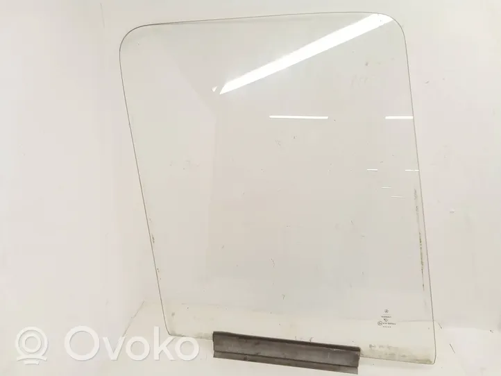 Mercedes-Benz Sprinter W901 W902 W903 W904 Front door window/glass (coupe) 