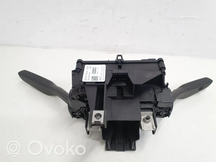 Audi TT TTS RS Mk3 8S Leva/interruttore dell’indicatore di direzione e tergicristallo 8S0907129AF