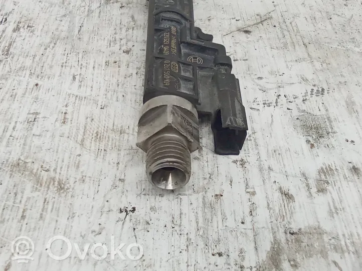 BMW 4 F32 F33 Injecteur de carburant 7597870