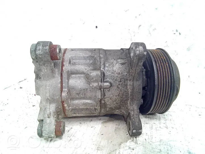 BMW 4 F32 F33 Compressore aria condizionata (A/C) (pompa) 9223694