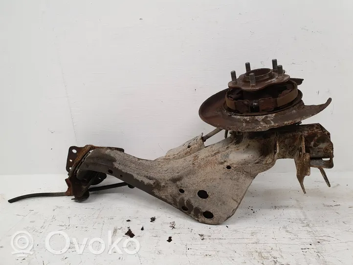 Nissan Qashqai+2 Rear wheel hub spindle/knuckle 