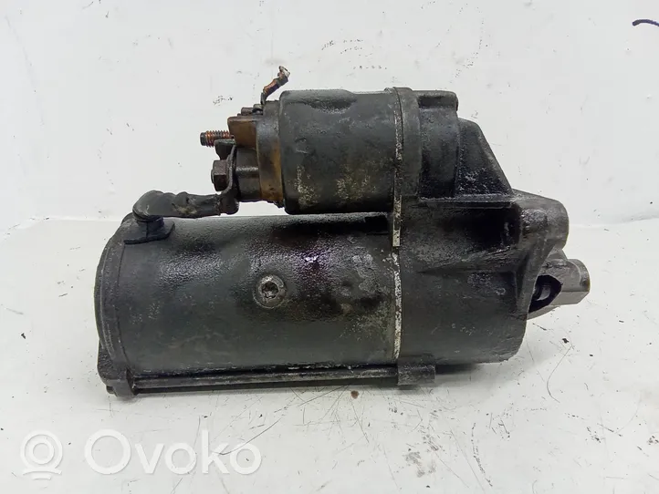 Opel Vivaro Starter motor 7700116260C