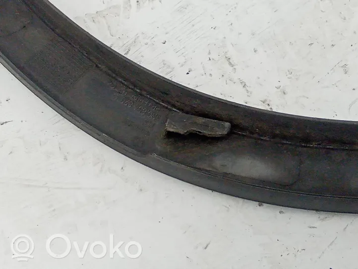 Volkswagen Tiguan Listwa błotnika tylnego 5N0854820B