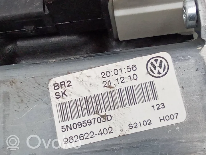 Volkswagen Tiguan Rear door window regulator with motor 5N0837755D